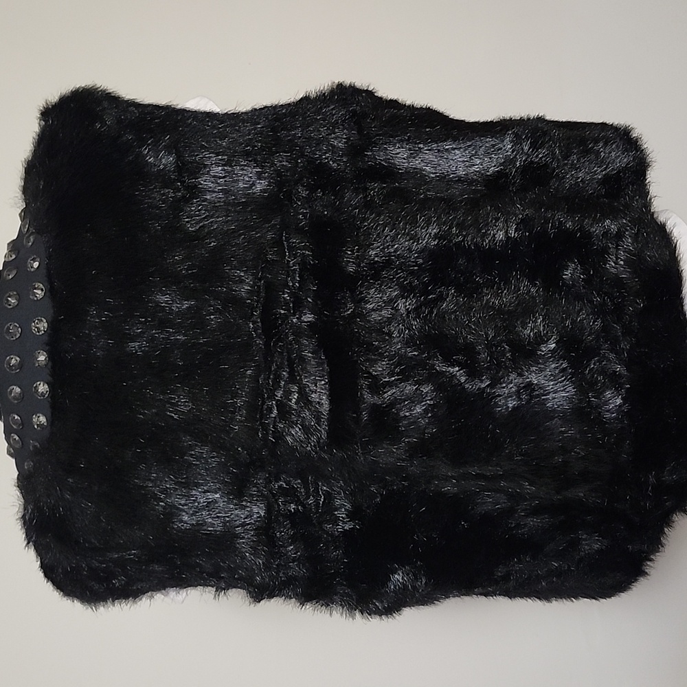 Peter Nygård XL Faux Fur Vest  Embellished Collar, Hook Closure, Leopard Lining - Picture 3 of 10